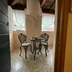 Apartment San Gregorio